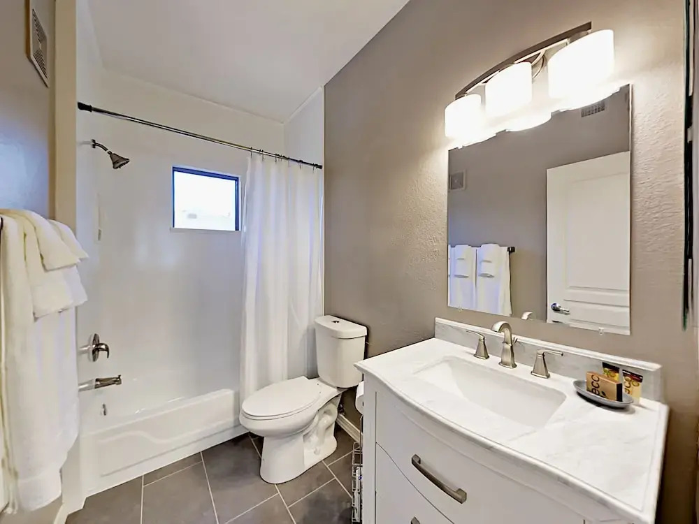 15221 Clubgate Drive Condo Unit 2104 1 Bedroom 1.5 Bathroom Condo