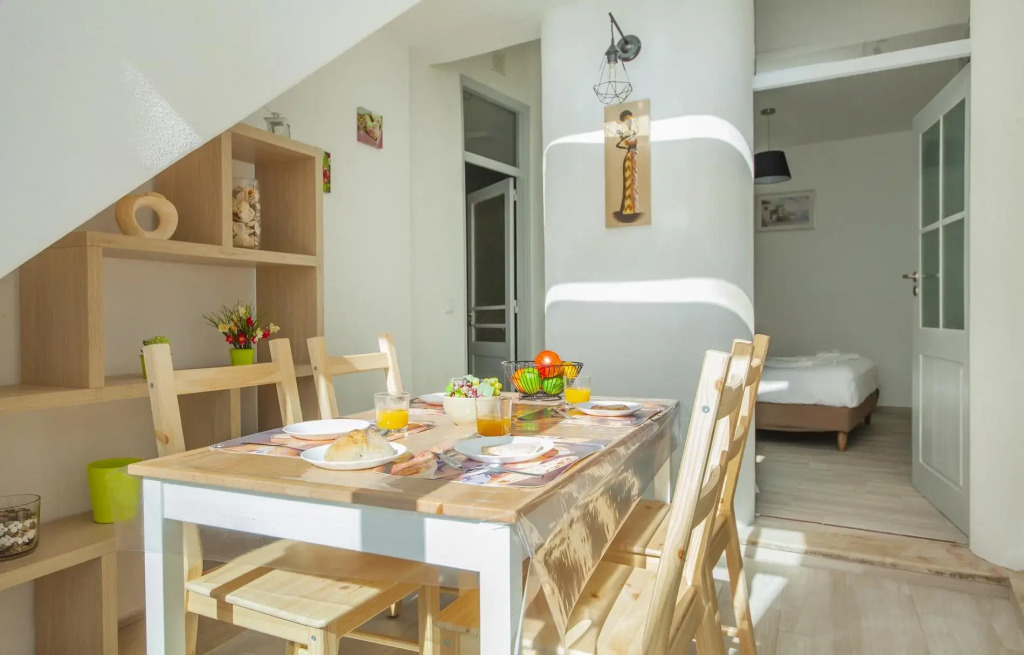 A46 - Oliveira Downtown Apartment