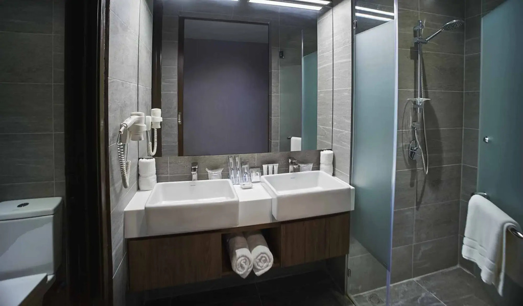 Urban H Hotel