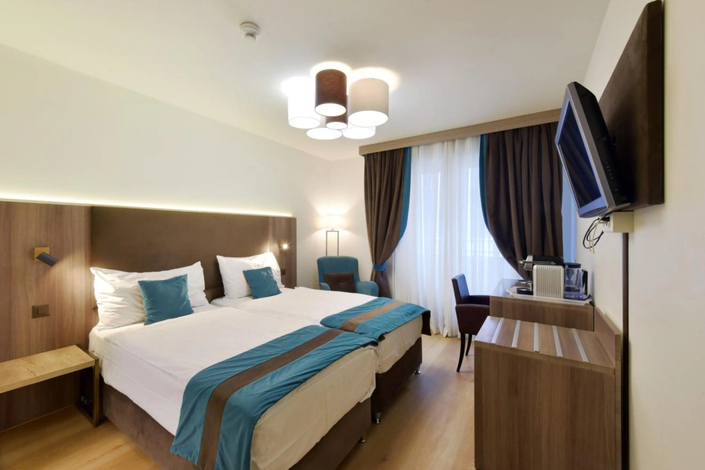 Hotel Rousseau
