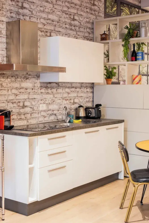 Loft Enrico Modern City pad in Historic Bologna