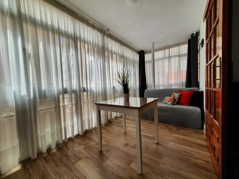 Excellent Location, Very Close to the Beach and Very Bright House