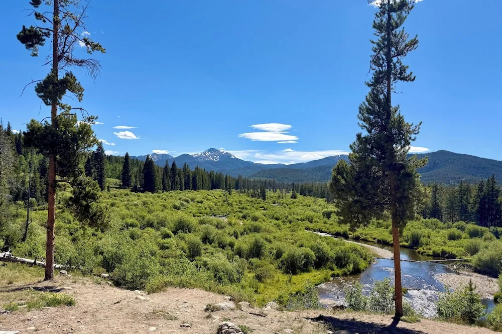 Fraser Adventure Base! Condo Near Hiking & River