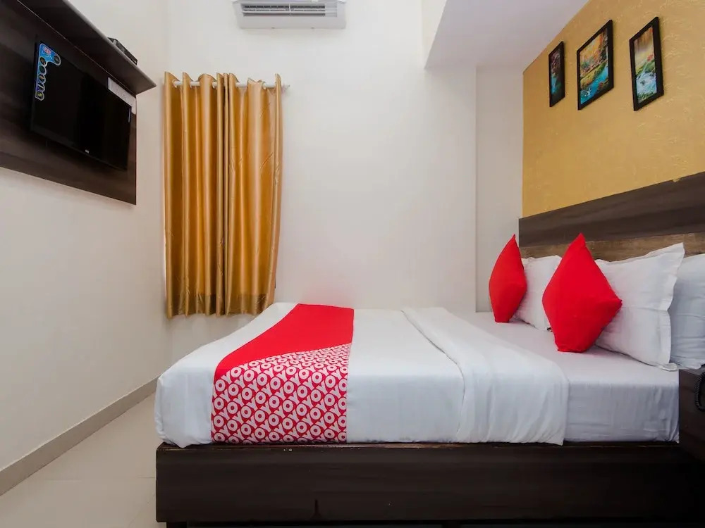 Green Star by OYO Rooms