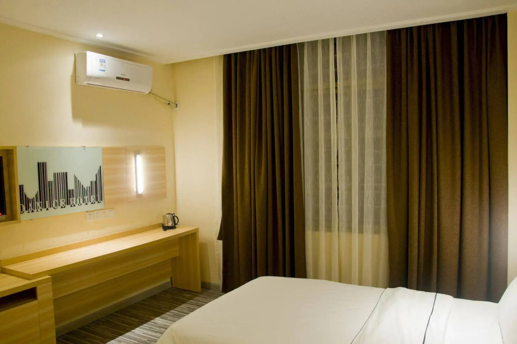 Shangxiajiu Hotel