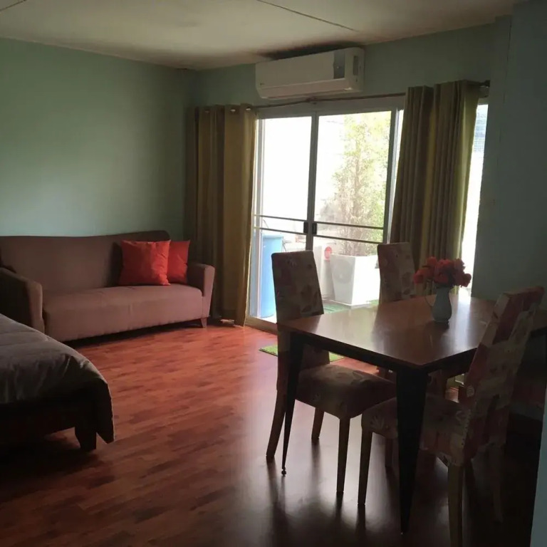 Pin Guest House