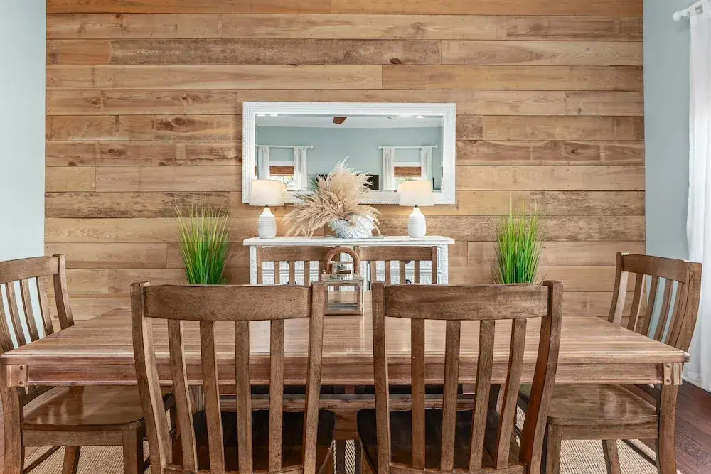 Sundaze 4 Bedroom Home by RedAwning