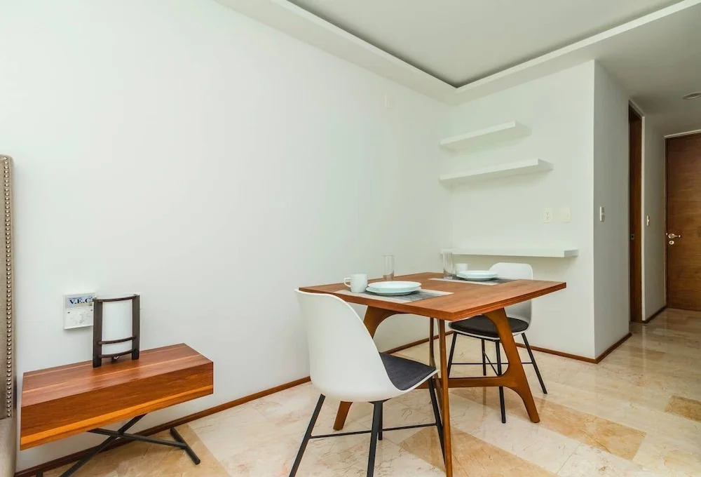 Amazing Studio, Steps to Beach, AC, Best Location