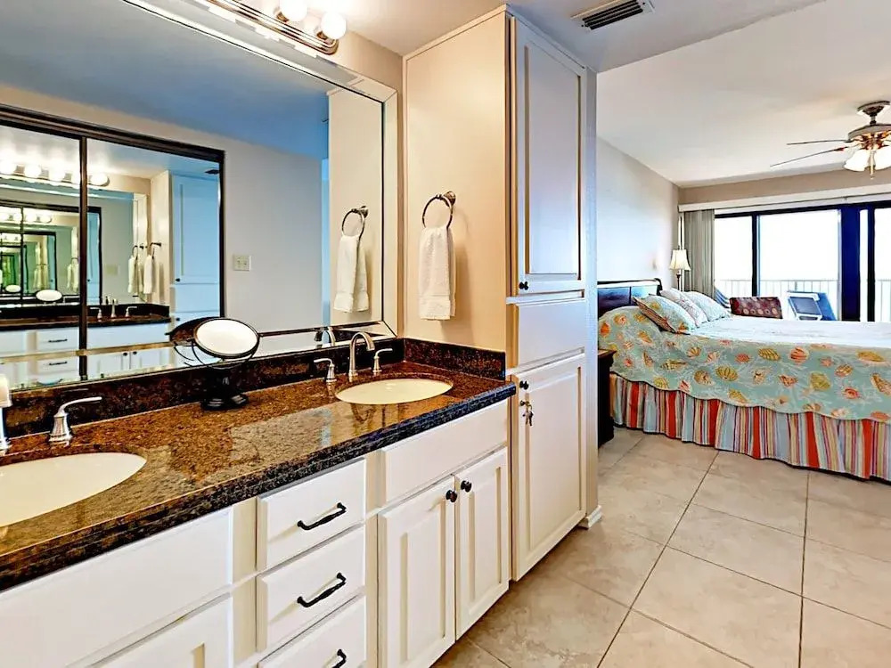 2800 Gulf Blvd Home Unit 806 2 Bedrooms 2 Bathrooms Home