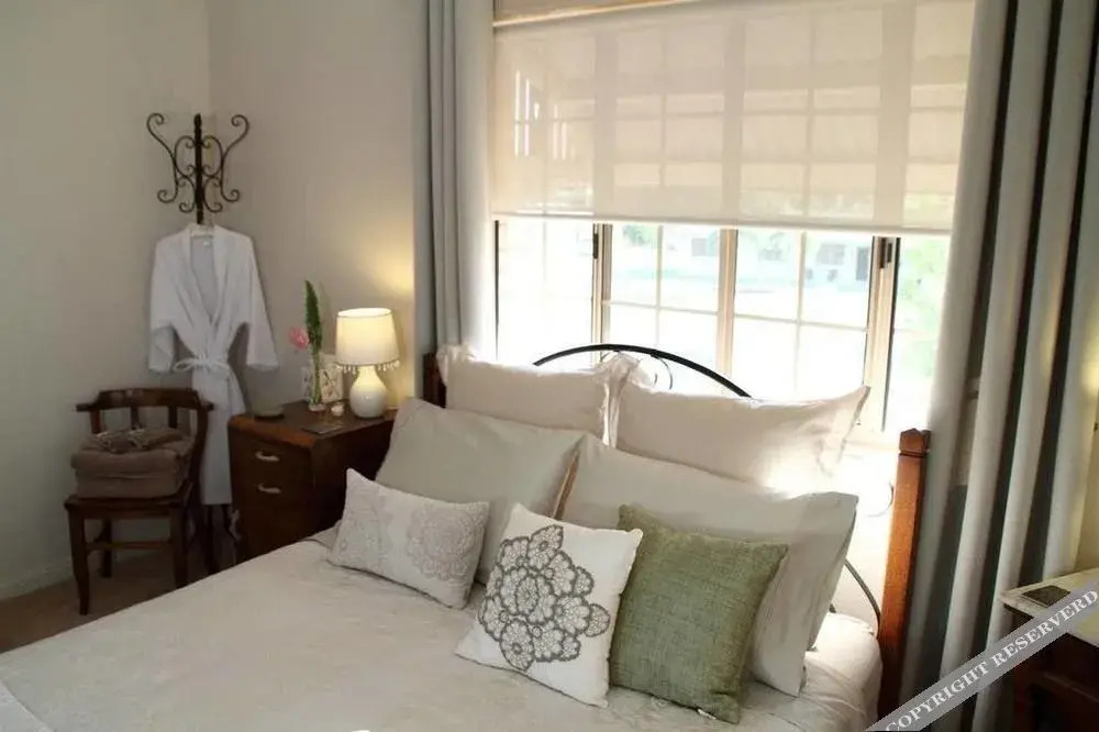 Ayr Bed & Breakfast on McIntyre