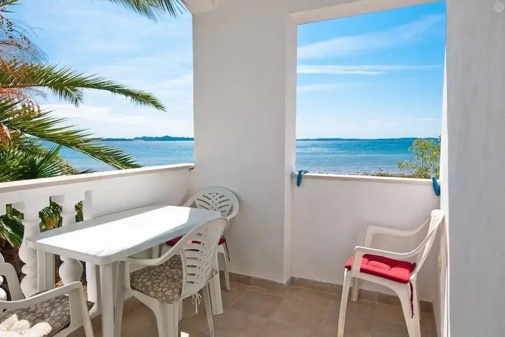 Teo - 8m From the sea & Parking - A3 Novi