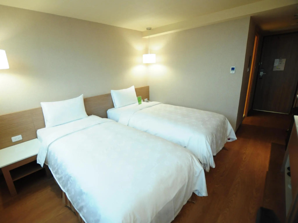 Kindness Hotel - Kaohsiung Main Station