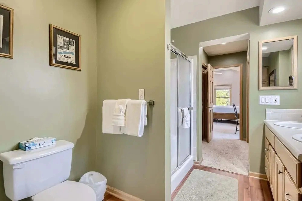 4BR Townhome w/ Private Hot Tub, Garage, and Deck