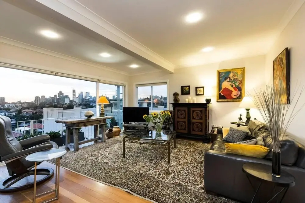 Deco Penthouse With Sydney Harbour Views