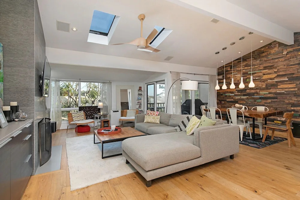 Designer Beach Condo w/ Pool, Spa & Tennis condo