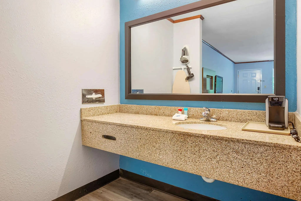 Days Inn by Wyndham Foley - North Gulf Shores