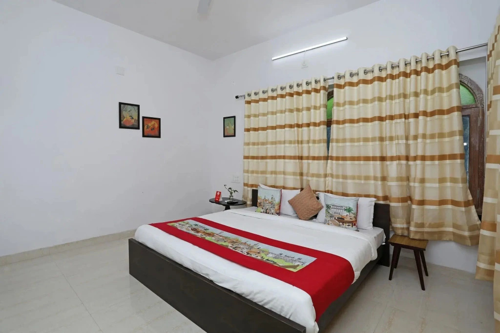 OYO 10298 Home near Sukhadia Circle