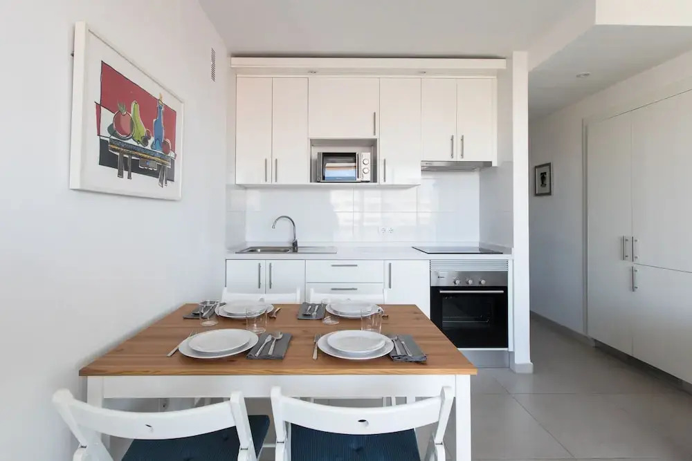 Tenerife South Shore Apartament, Coastal Lifestyle