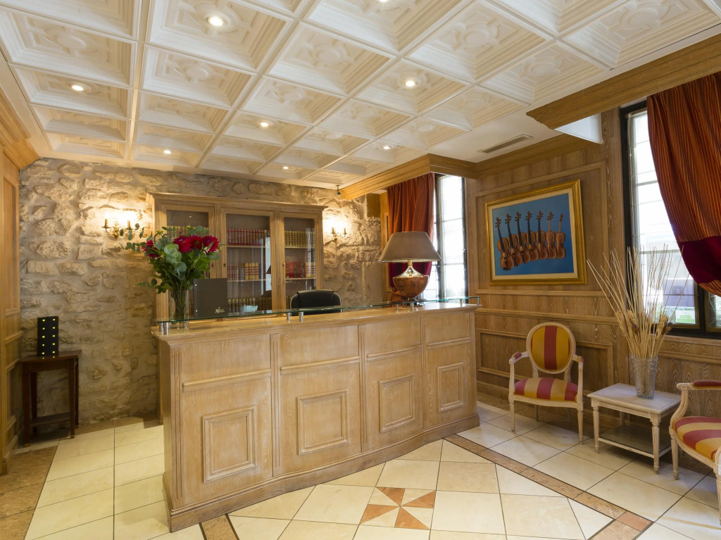 Elysees Niel Hotel