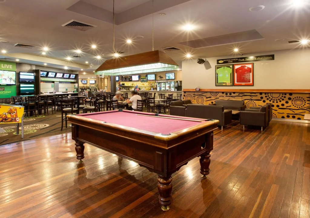 Nightcap at Waltzing Matilda Hotel