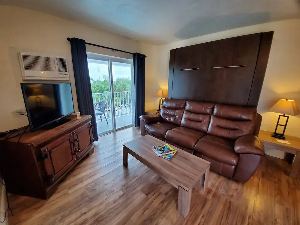 Knights Key Suites