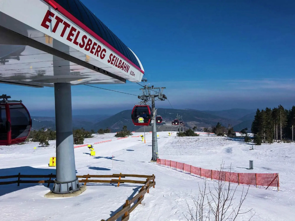Große Ferienwohnung in Willingen mit Balkon