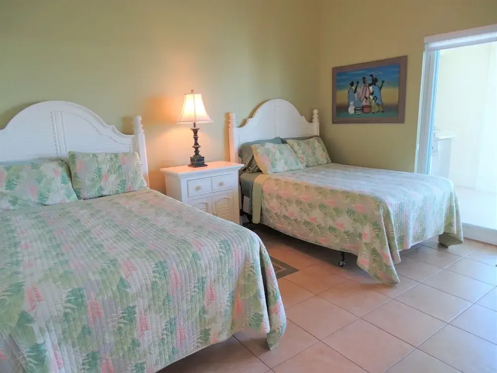 Crescent Siesta Key - 503 3 Bedrooms 2 Bathrooms Condo