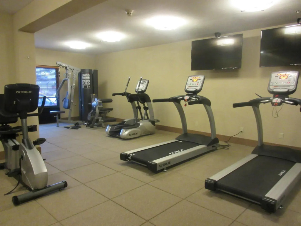 Best Western Plus Olympic Inn