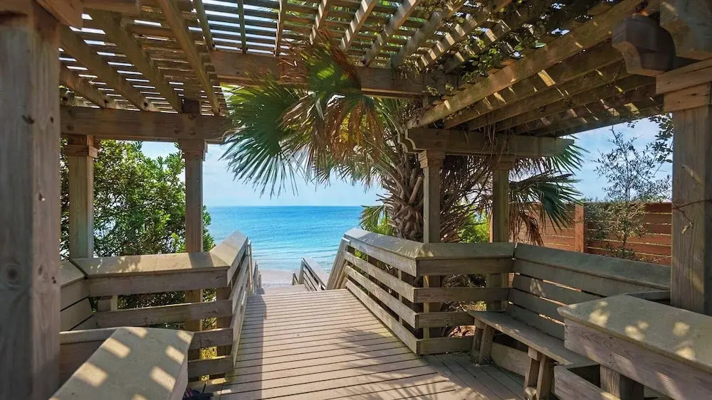 Close to the Beach & Close to the Pool