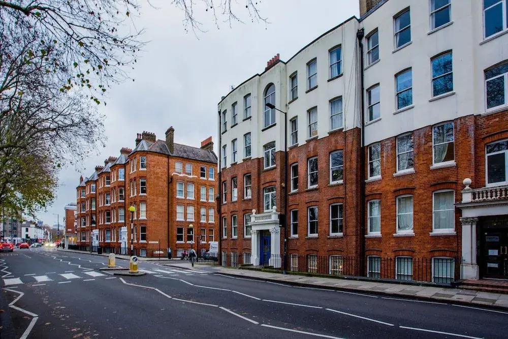 Fulham Large 1 bed Flat in Charming Building