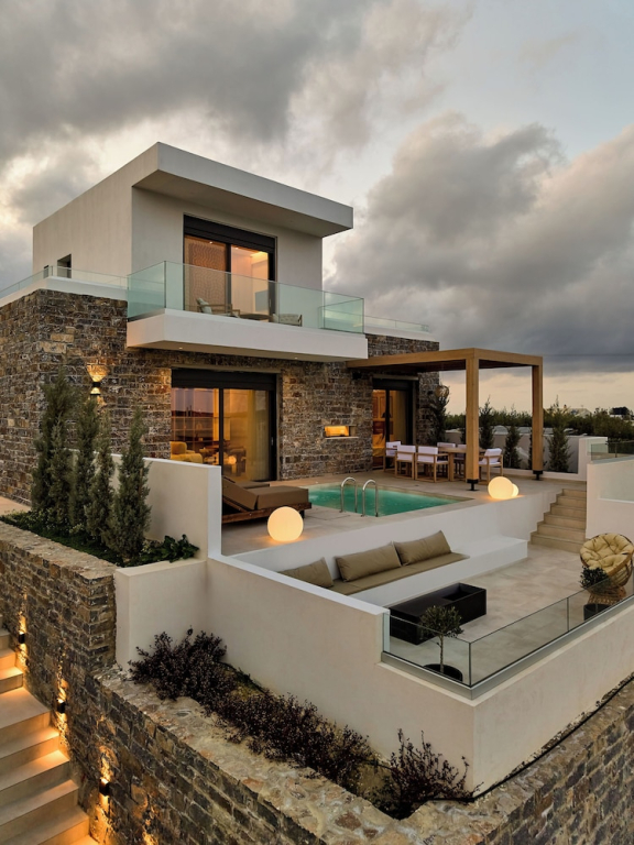 POLYTELIA - Luxury Living