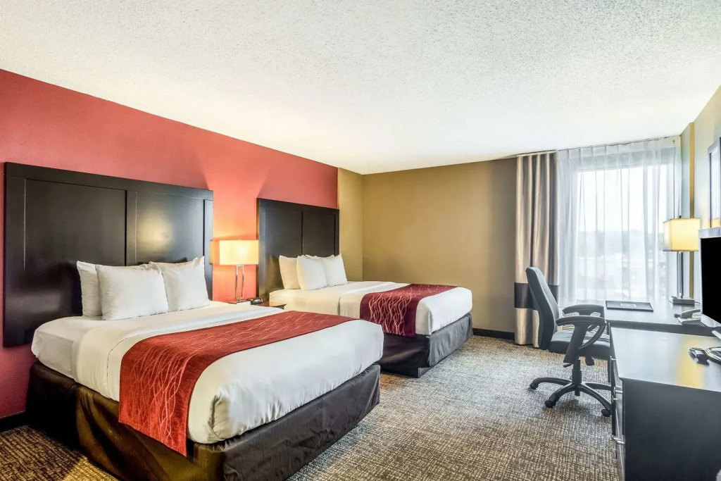 Spark by Hilton Des Plaines Chicago OHare