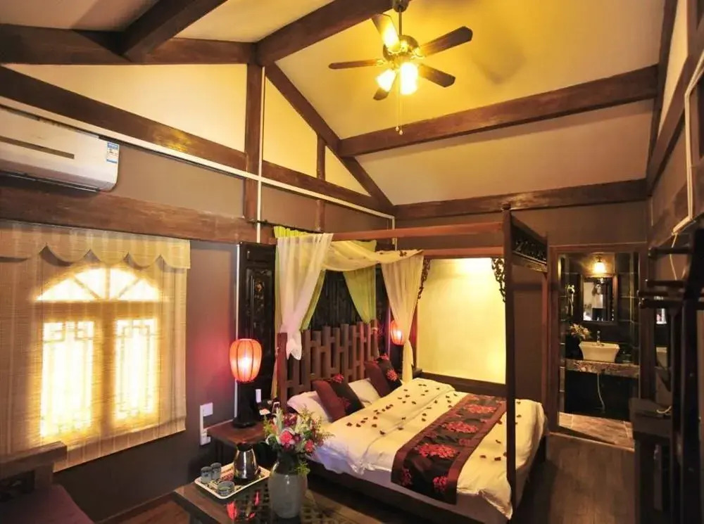 Satisfactory Inn