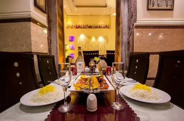 Hotel Markazi