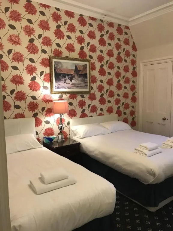 Alexander Guest House