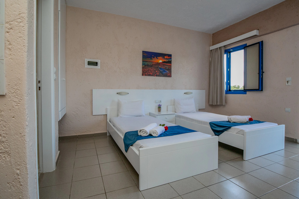 Mareva Hotel Apartments