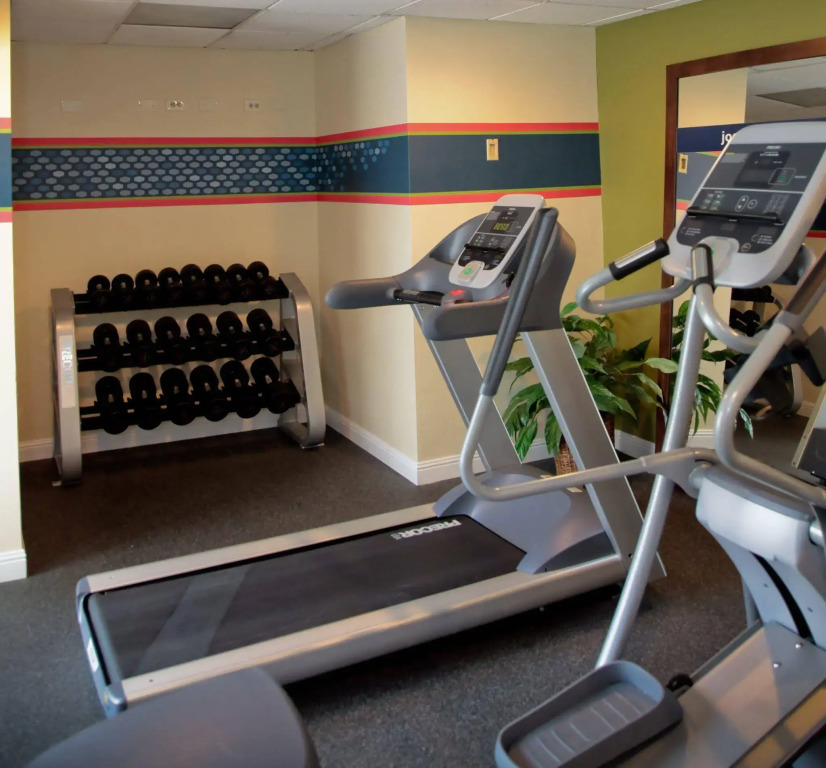 Hampton Inn & Suites South Park at Phillips Place