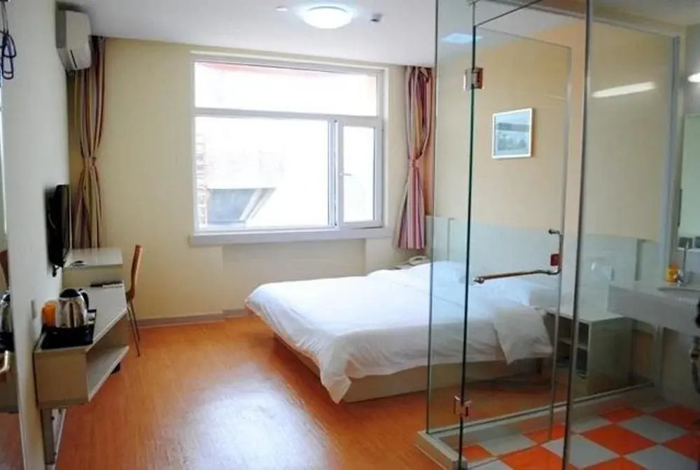 Xinjinyong Express Hotel