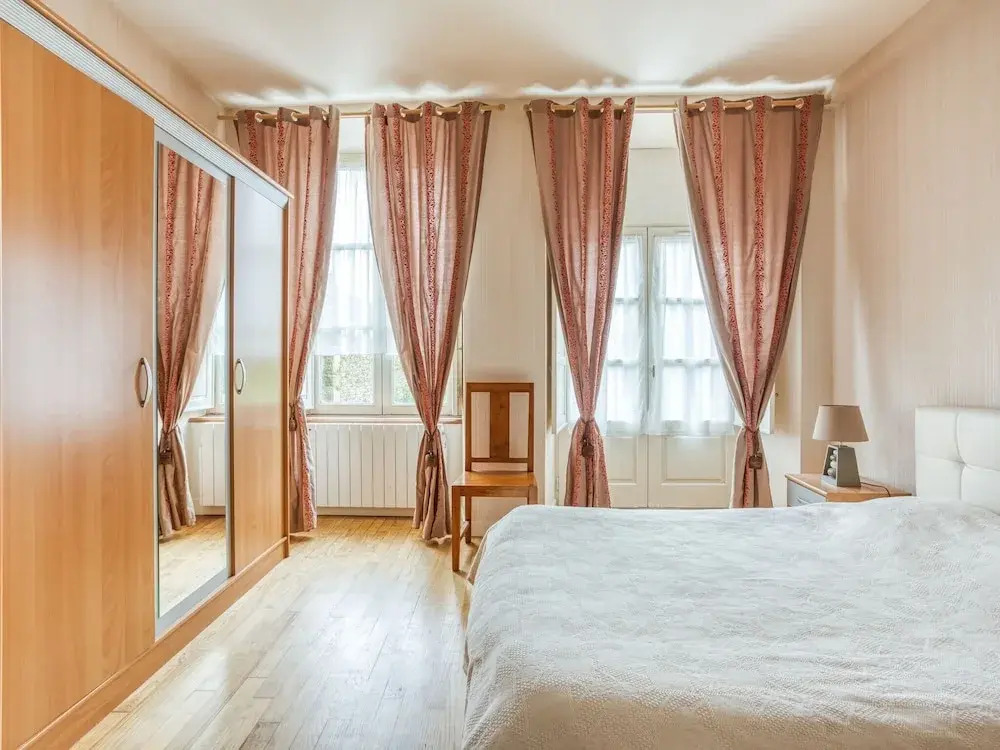Dreamy Holiday Home in Saint-james With Private Garden