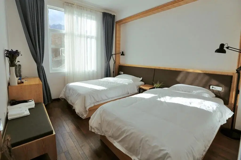 Dali Words Collection Hostel
