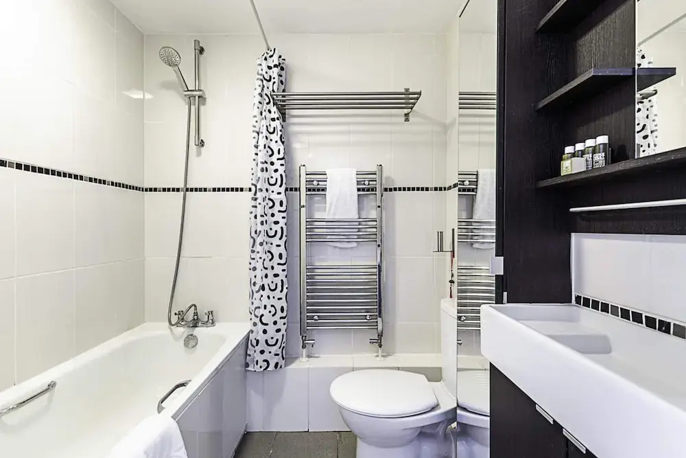 Cosy Angel Flat: Tube Nearby, Stunning Views!