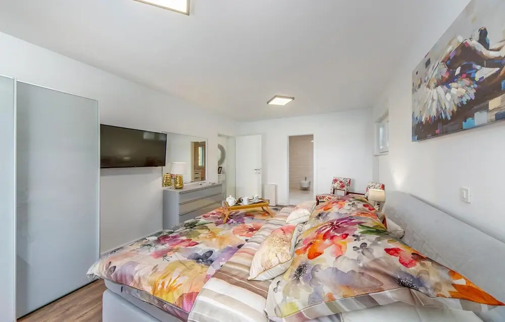 Nice Home in Sibenik With Sauna, 5 Bedrooms and Heated Swimming Pool