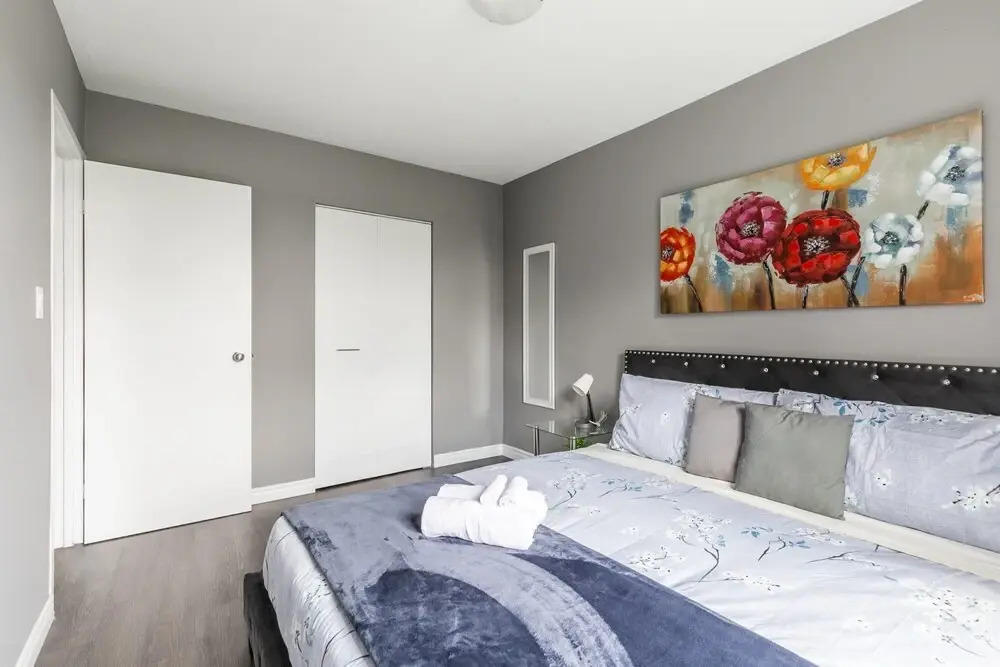 2BR Apt With Netflix - Near DT Hamilton