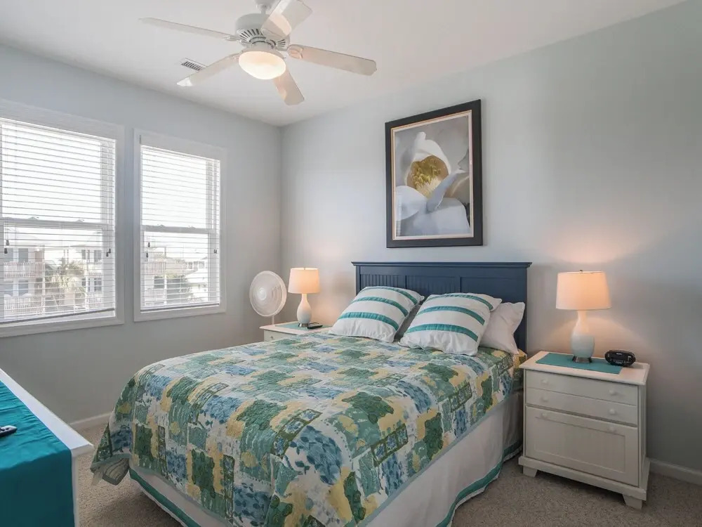 Clamalot by Topsail Realty
