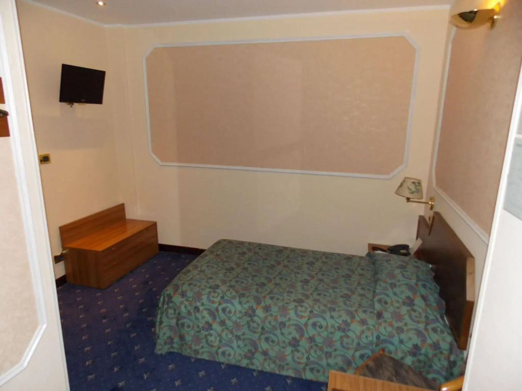 Hotel Elena