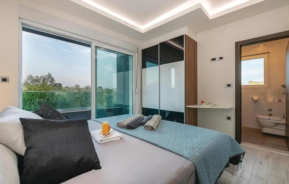 Awesome Home in Fazana With Wifi and 5 Bedrooms