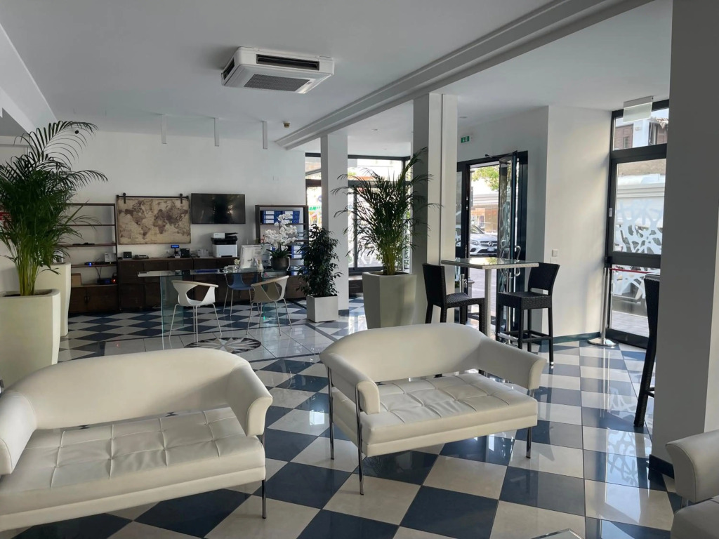 Hotel Athena