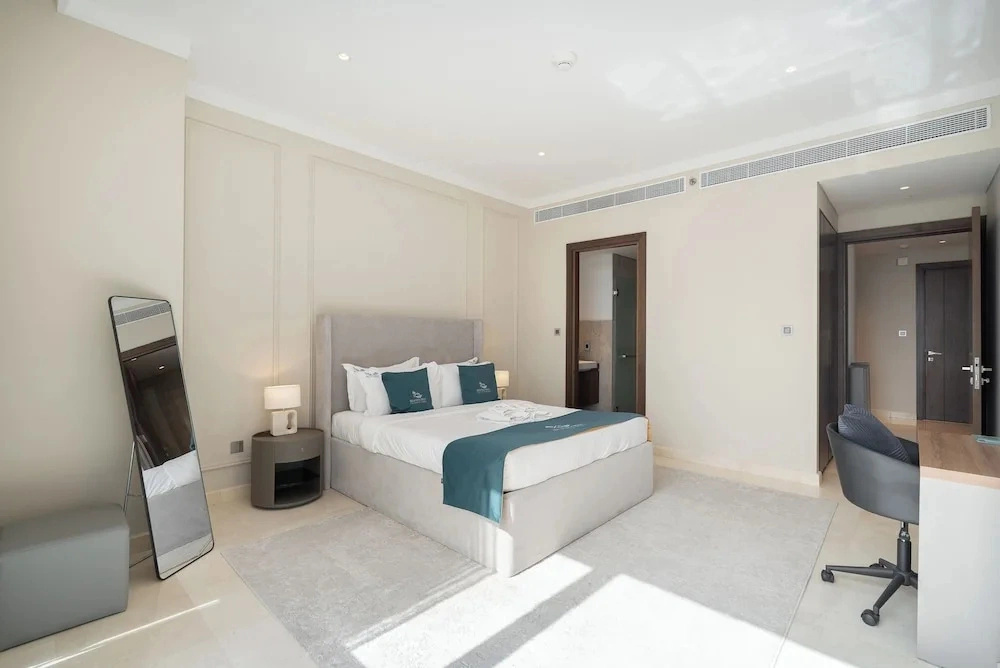 Balcony with City View 2 Bedroom - JLT Dubai Close to Metro & Marina by Heaven Crest Vacation Homes