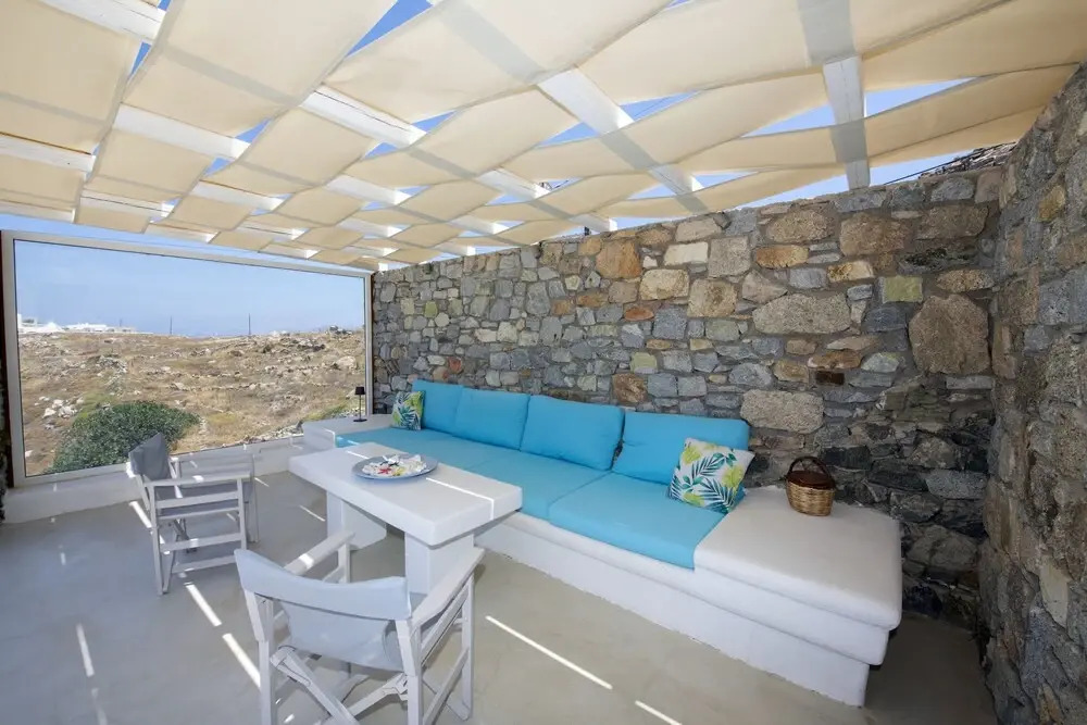 Serene Villa by Stylish Stays