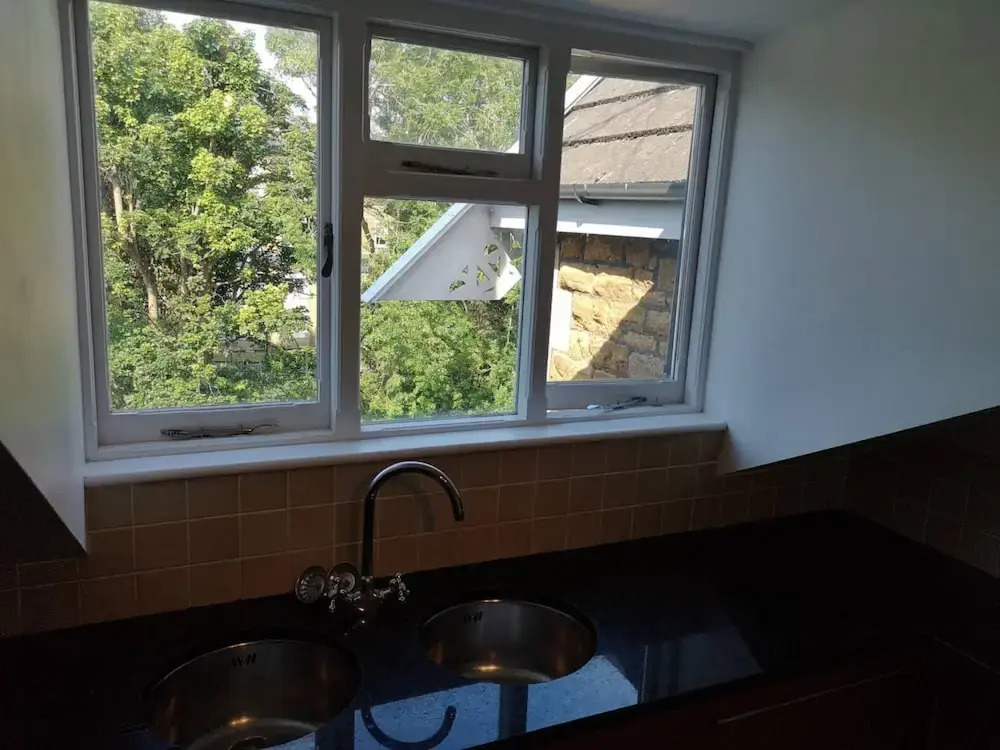 Spacious and Homely 3 Bedroom Clifton Flat